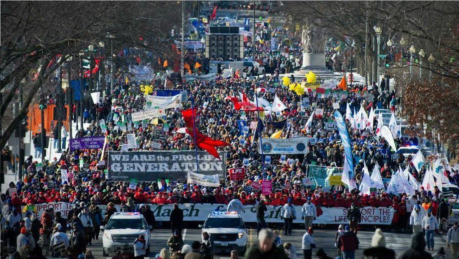 (VIDEO) Završen veliki Marš za život u Washingtonu, Pence poručio: Život pobjeđuje!