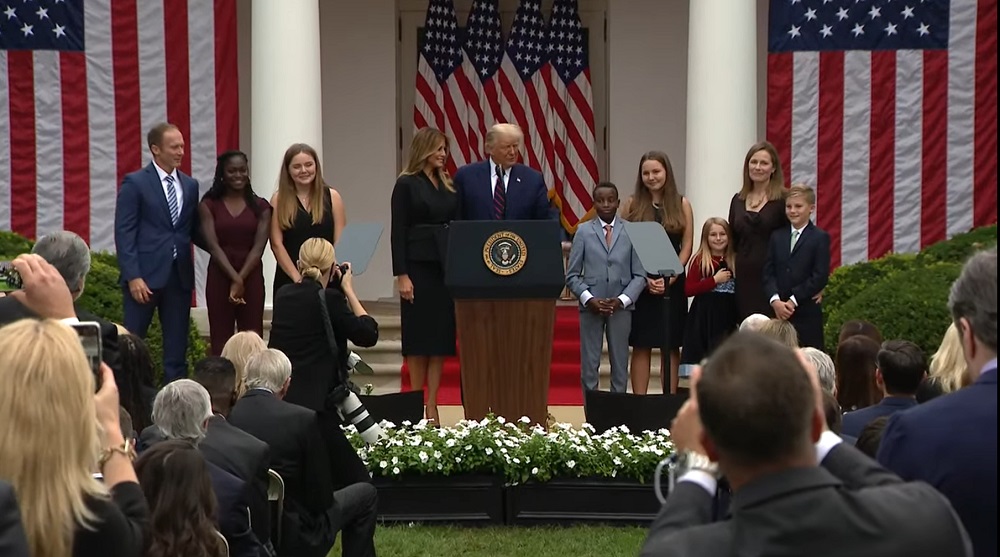 (VIDEO) Trump za novu sutkinju Vrhovnog suda nominirao katolkinju i majku sedmero djece