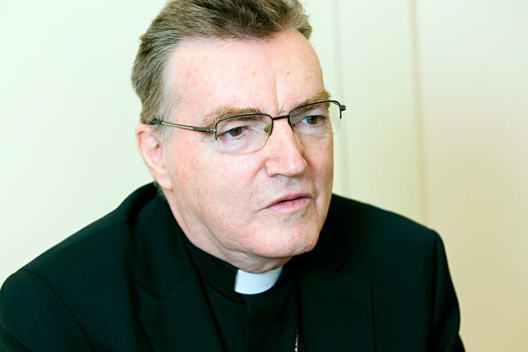 Kardinal Bozanić: “Nije na Crkvi da dijeli ljude i kategorizira ih na više ili manje poželjne skupine”