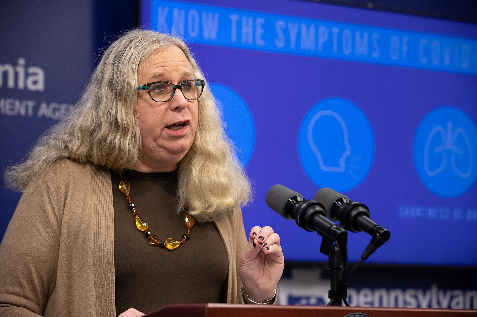 Visokopozicionirani transseksualac u američkom Ministarstvu zdravstva proglašen ženom godine