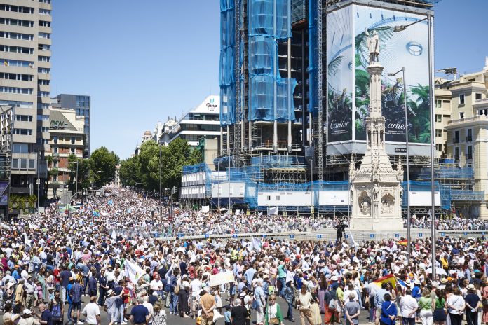 Više od 100.000 ljudi prosvjedovalo je u Madridu protiv pobačaja i za ”obranu života i istine”