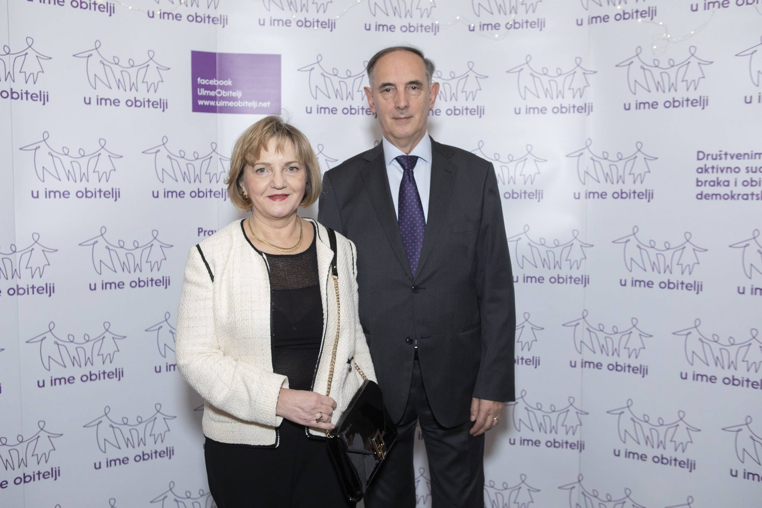 U IME OBITELJI-foto cetkovic