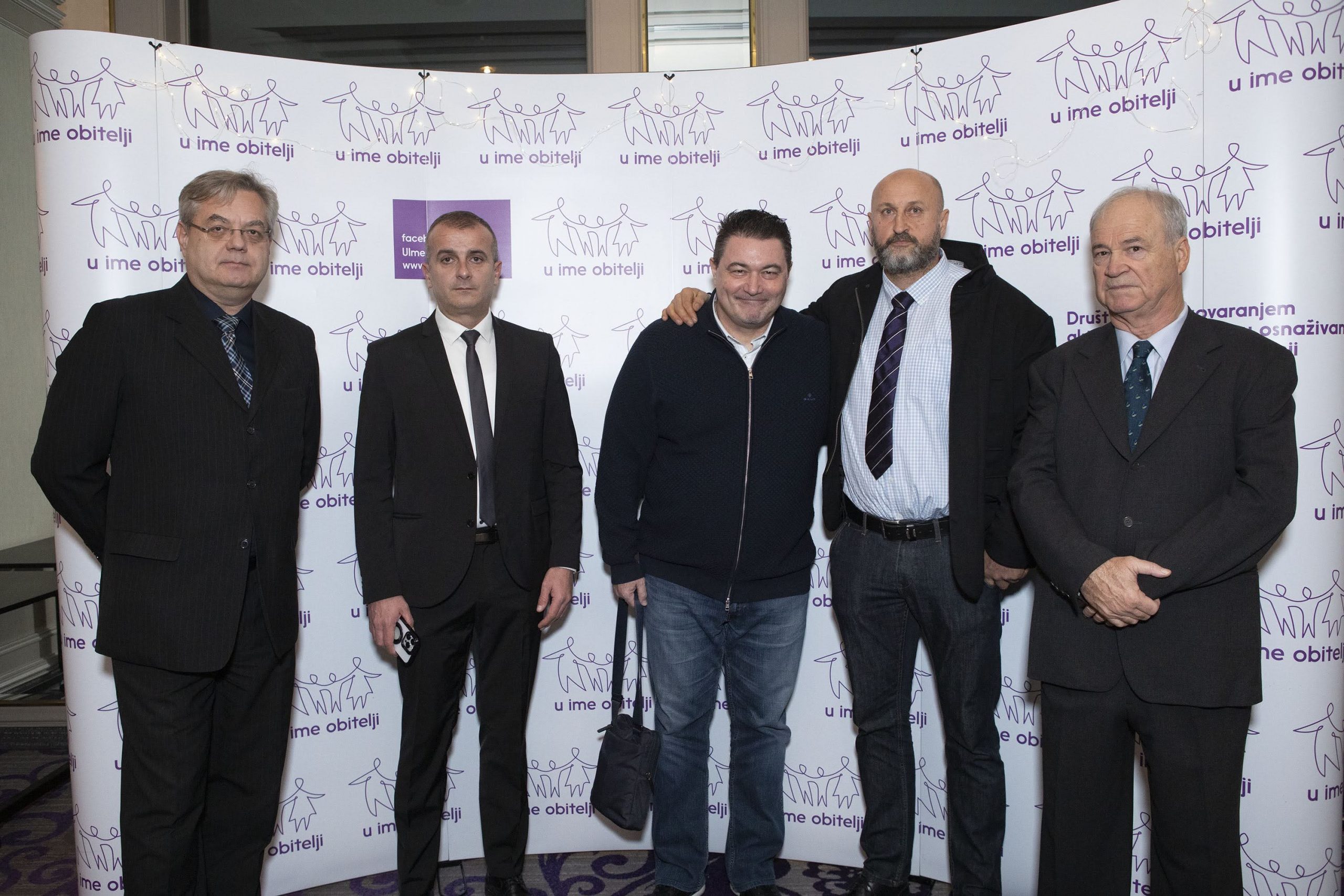 U IME OBITELJI-foto cetkovic