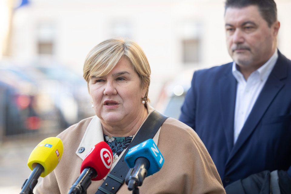 HN20240214401342-scaled