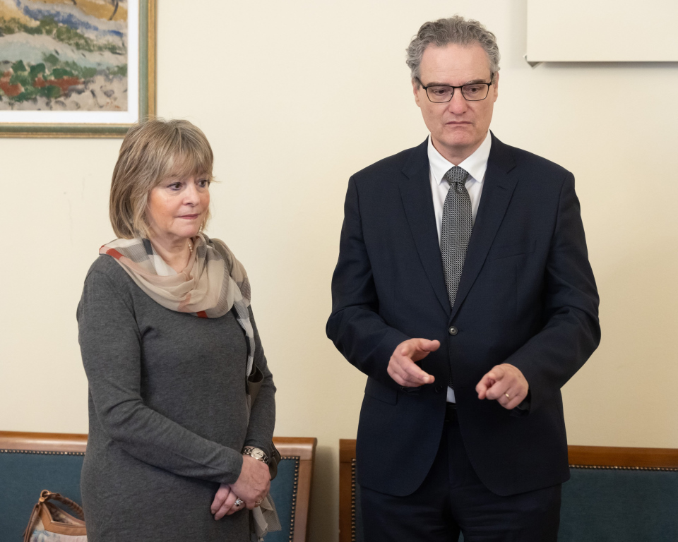 HN20240229422325-scaled