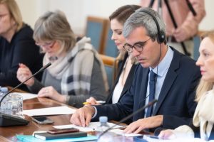 HN20240229422344-scaled