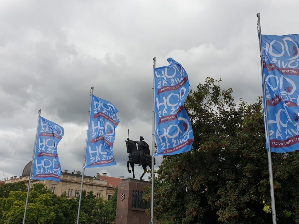 Vrhovni sud ponovno presudio u korist zastava Hoda za život