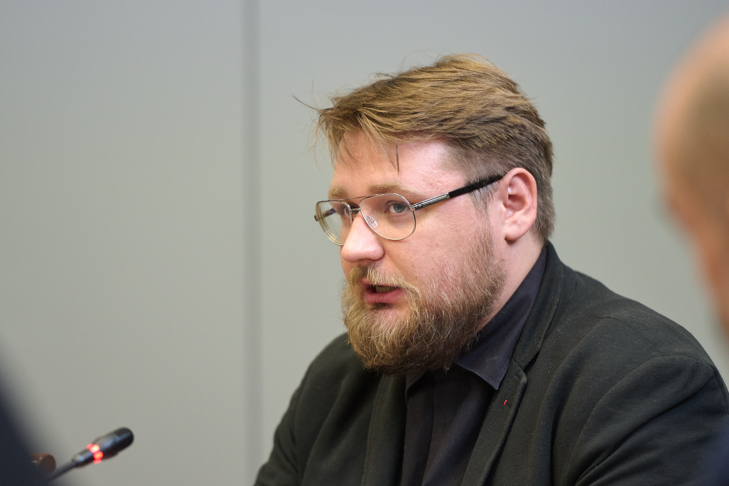 Analiza-Novosti-uio-okrugli-stol-7