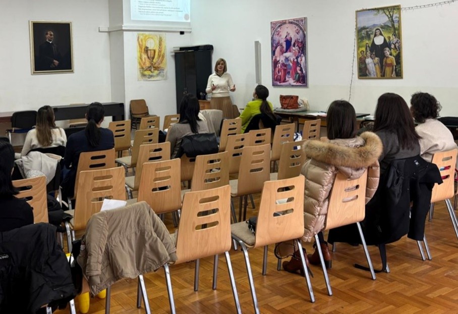 UIO održala prvu edukaciju za majke mentorice