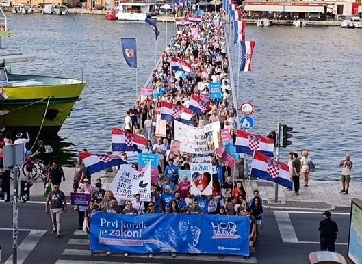 Hod za život u Zadru: ‘Pozivamo na promjene koje će štititi život nerođenog djeteta’