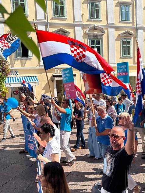 Izdvojeni prizori s Hoda za život u Rijeci